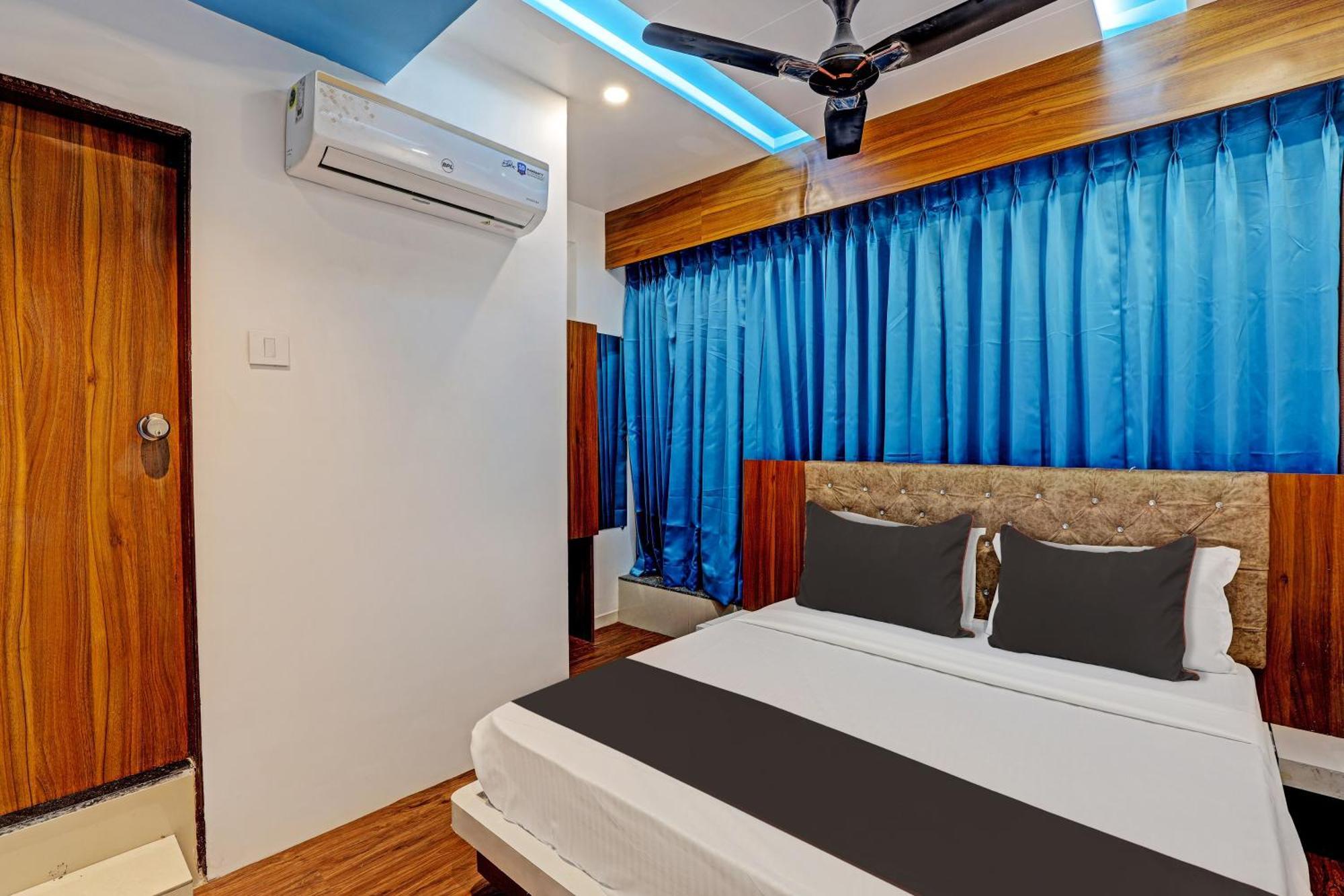 Collection O Hotel Swarg Surat Zewnętrze zdjęcie